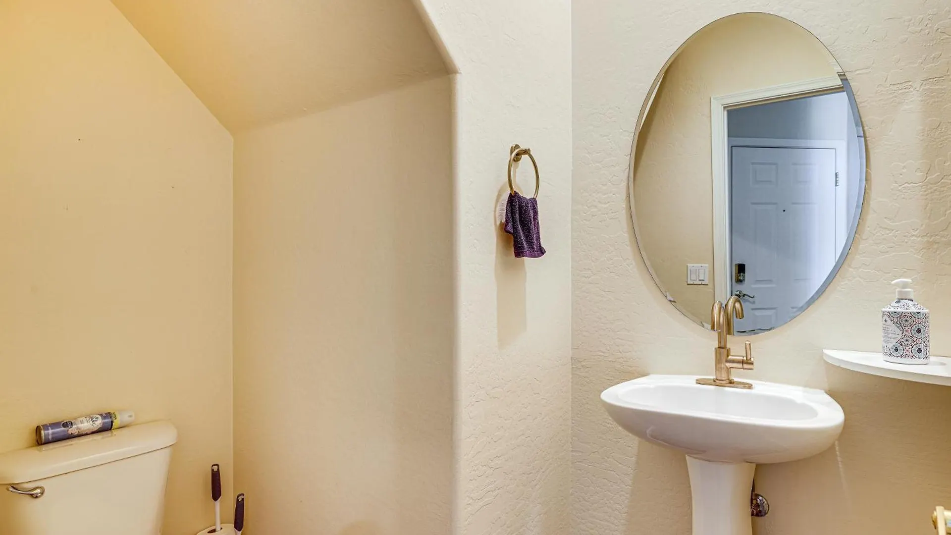 Chic Scottsdale Townhome With Patio And Pool Access! Holiday home