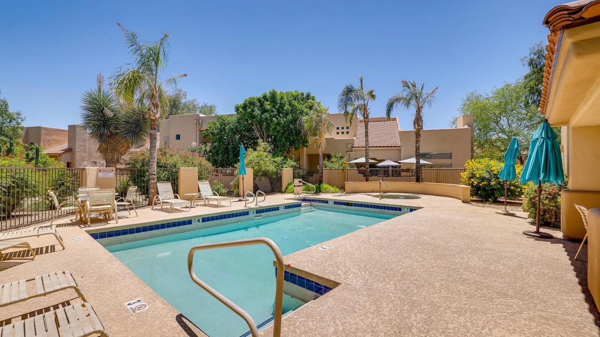Chic Scottsdale Townhome With Patio And Pool Access! United States